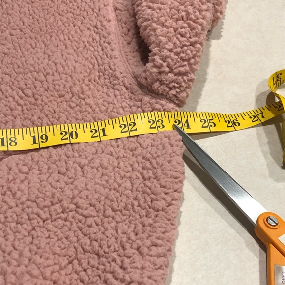 ⭐️ Victoria’s Secret PINK Sherpa Crew Sweatshirt in Damsel Pink EXTRA SMALL - Picture 16 of 16